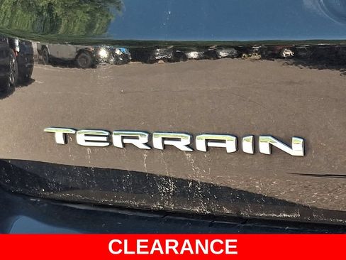 Used 2024 GMC Terrain SLE AWD/4WD image 29