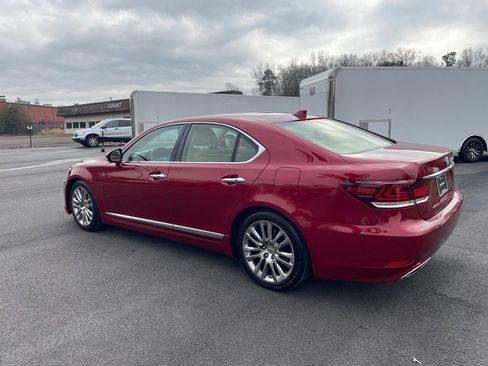 Used 2014 Lexus LS 460 w/ Comfort Package RWD image 3