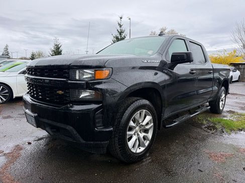 Used 2022 Chevrolet Silverado 1500 Custom image 1