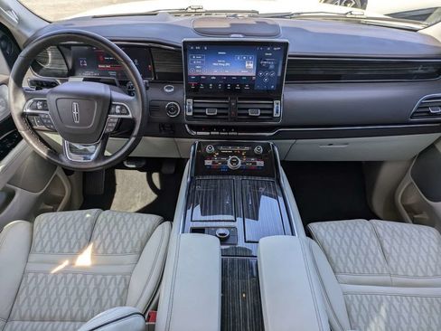 Certified 2022 Lincoln Navigator L Black Label AWD/4WD image 17