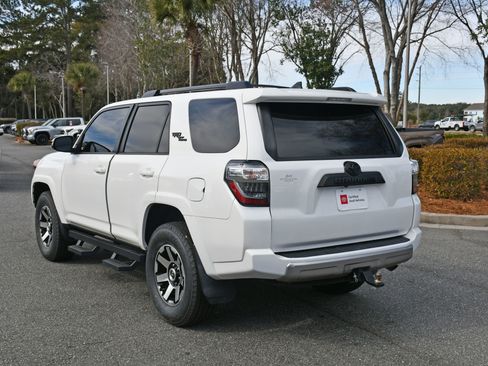 Certified 2021 Toyota 4Runner TRD Off-Road Premium image 3