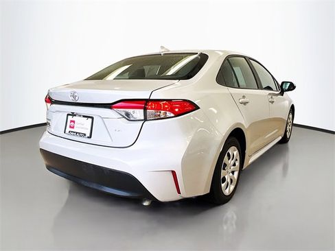 Used 2024 Toyota Corolla LE image 35
