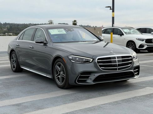 New 2026 Mercedes-Benz S 580e 4MATIC Sedan image 8
