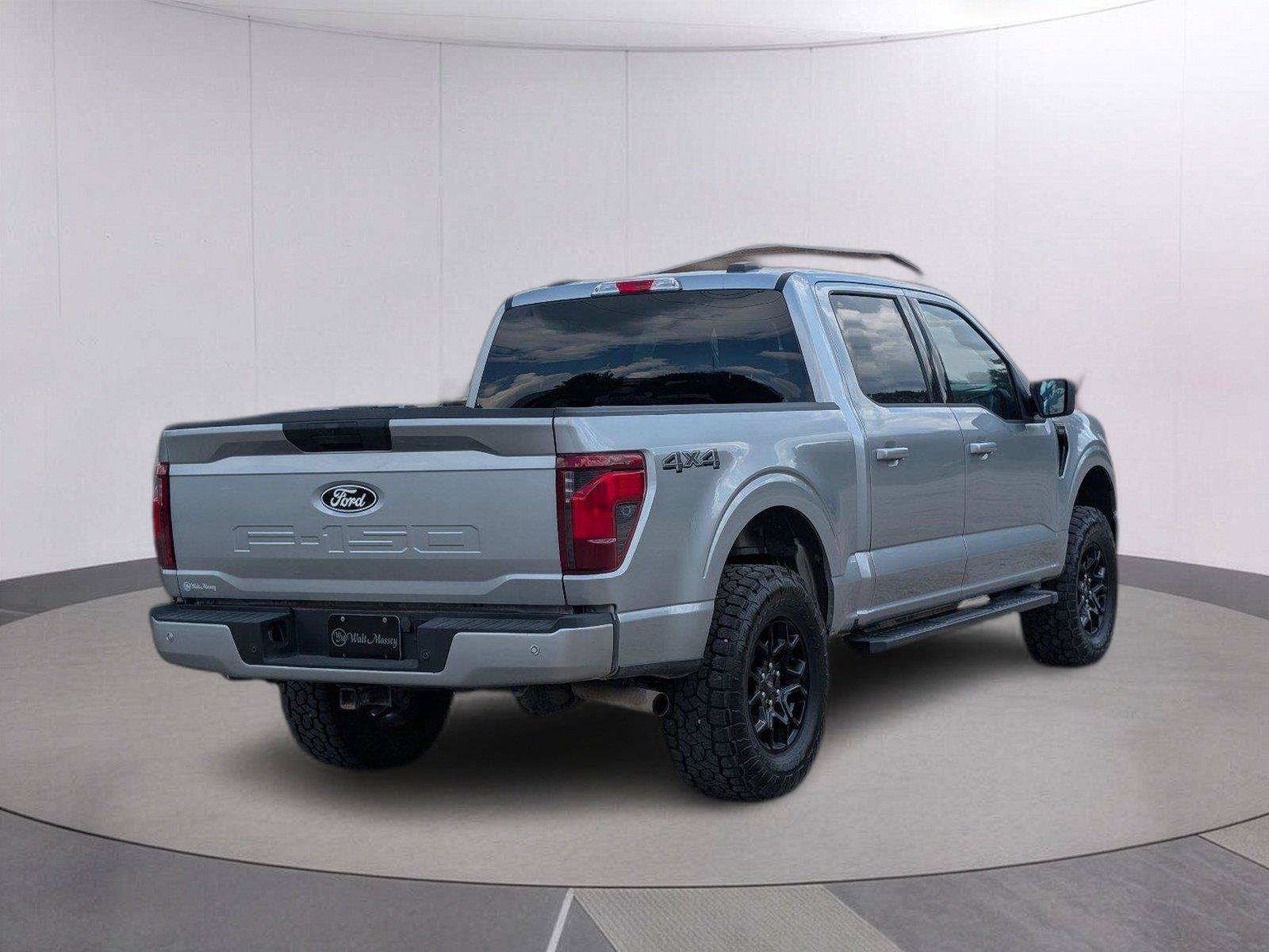 Used 2026 Ford F150 XLT w/ XLT Black Appearance Package AWD/4WD image 7