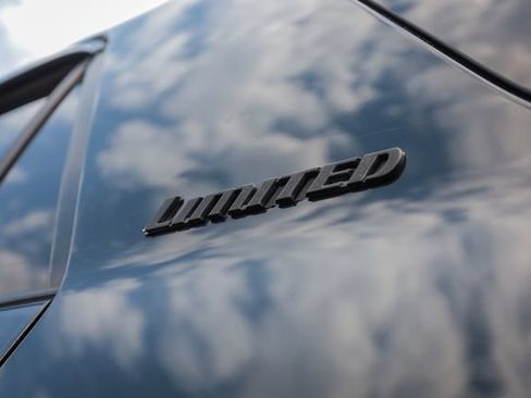 Used 2012 Toyota 4Runner Limited AWD/4WD image 19