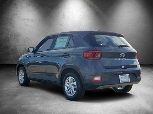 New 2026 Hyundai Venue SE image 4