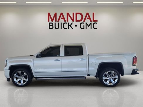 Used 2017 GMC Sierra 1500 Denali w/ Denali Ultimate Package image 9