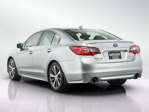 Used 2017 Subaru Legacy 3.6R Limited AWD/4WD image 3