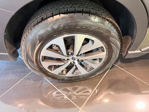 Used 2025 Subaru Outback Premium AWD/4WD image 45