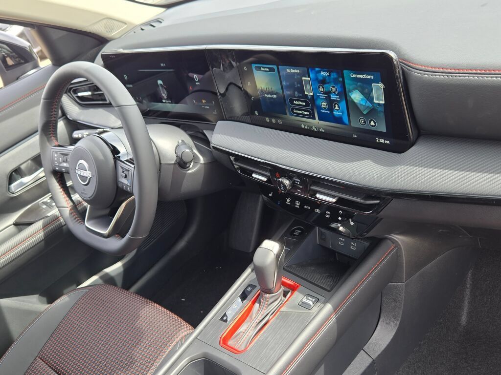Used 2026 Nissan Kicks SR w/ SR Premium Package AWD/4WD image 5