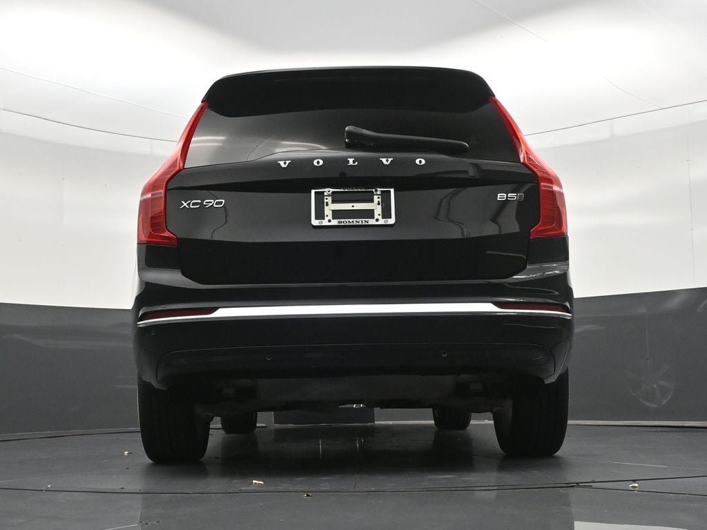 Certified 2024 Volvo XC90 B5 Core AWD/4WD image 25