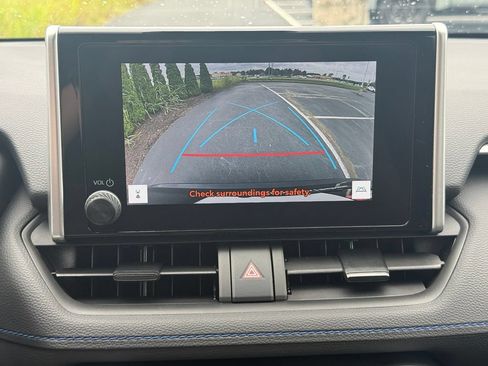 Certified 2025 Toyota RAV4 SE AWD/4WD image 28