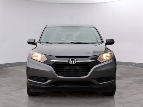 Used 2018 Honda HR-V LX image 2