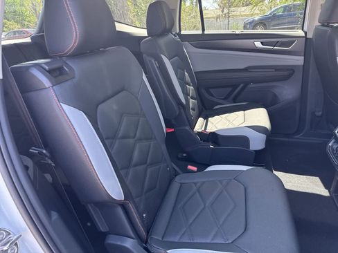 New 2026 Volkswagen Atlas Peak Edition AWD/4WD image 19