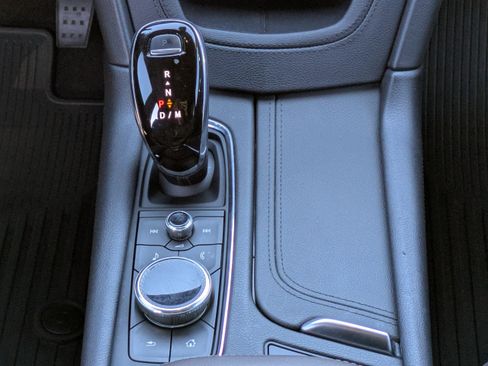 Used 2021 Cadillac XT6 Premium Luxury image 17