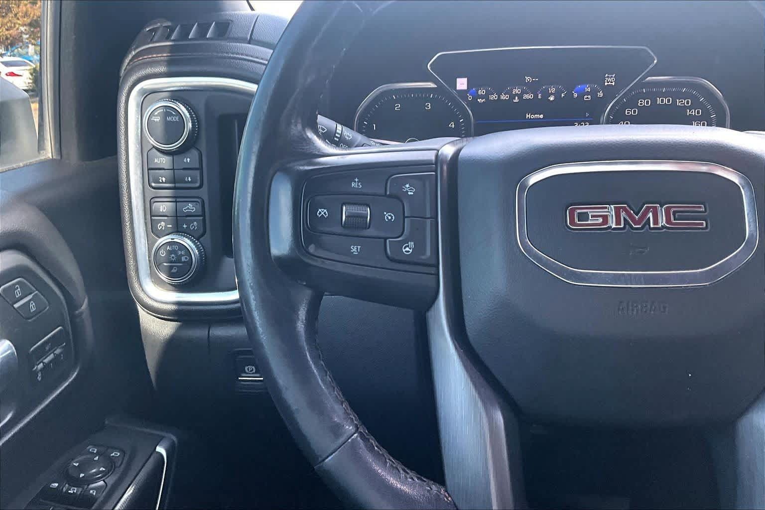 Used 2020 GMC Sierra 2500 AT4 w/ AT4 Premium Package AWD/4WD image 23