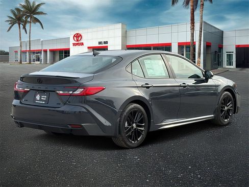 New 2026 Toyota Camry SE image 3