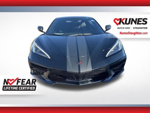 Used 2021 Chevrolet Corvette Stingray Convertible w/ Z51 Performance Package RWD image 4