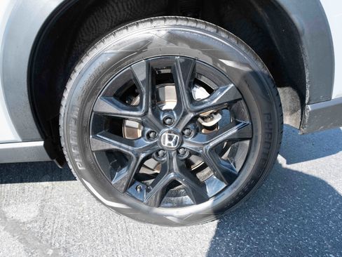 Certified 2024 Honda HR-V Sport image 29