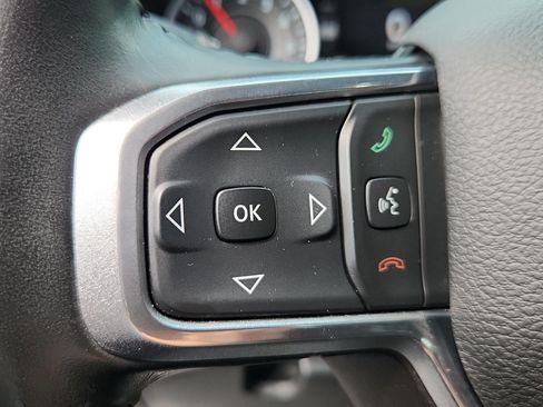 Used 2023 RAM 1500 Laramie AWD/4WD image 21