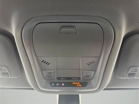 Used 2022 GMC Acadia SLE w/ Driver Convenience Package FWD image 39