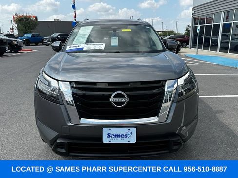 Used 2024 Nissan Pathfinder SV FWD image 4