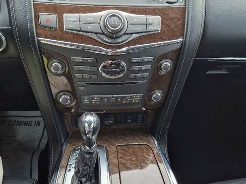 Used 2017 INFINITI QX80 4WD image 24