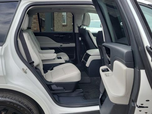 Used 2025 Lincoln Aviator Reserve w/ Jet Appearance Package AWD/4WD image 21