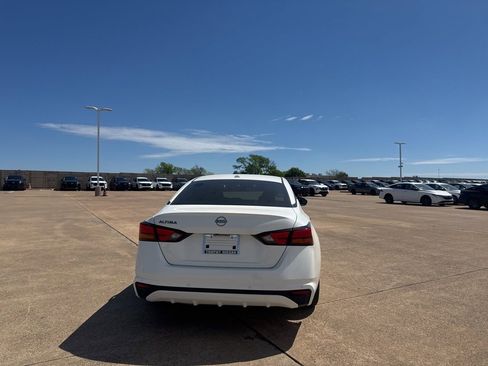 Certified 2025 Nissan Altima 2.5 S image 16