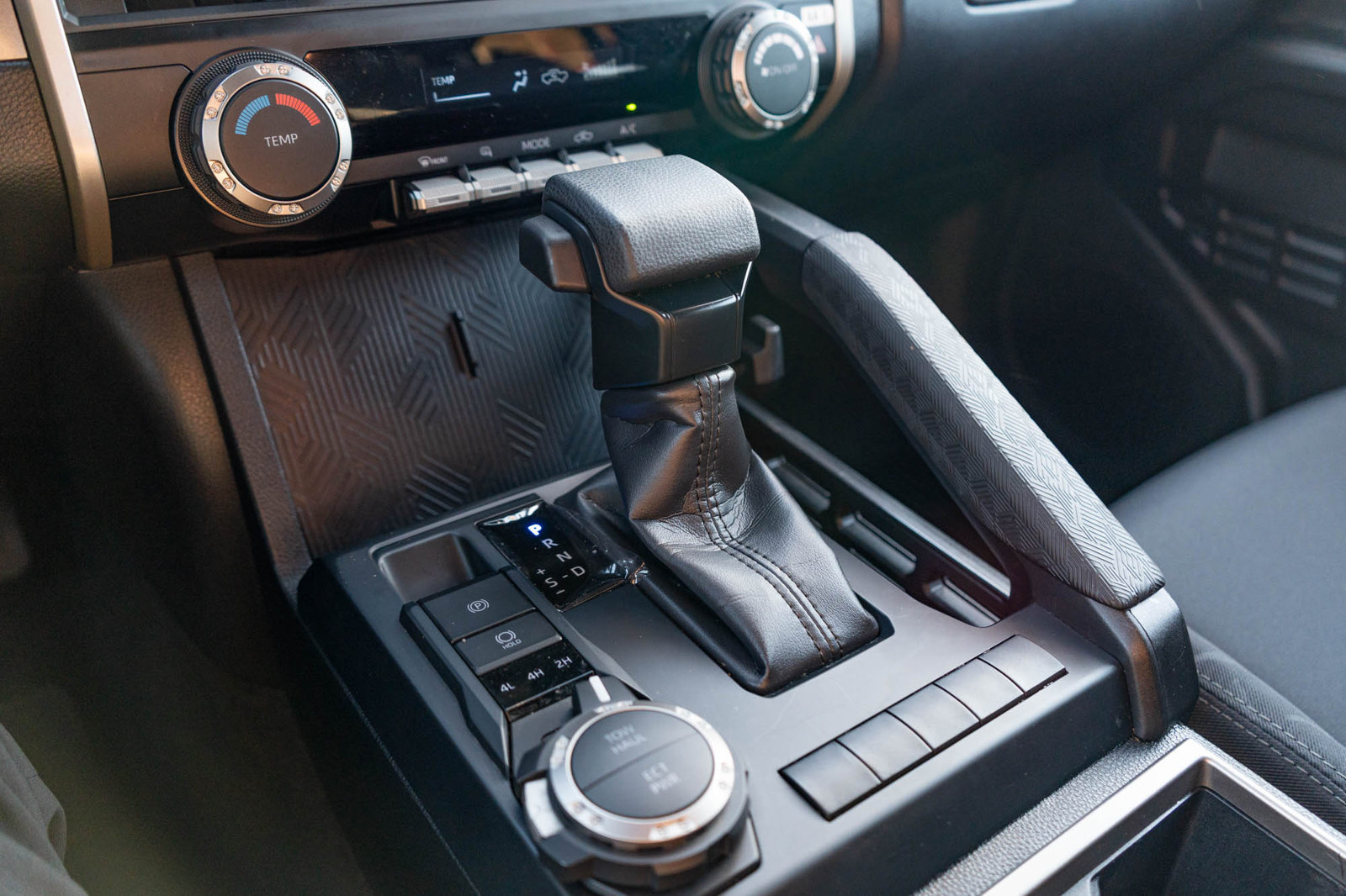 Certified 2025 Toyota Tacoma SR5 AWD/4WD image 22