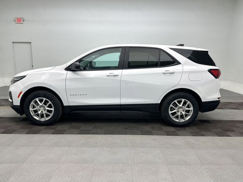 Certified 2023 Chevrolet Equinox LS w/ LS Convenience Package AWD/4WD image 2