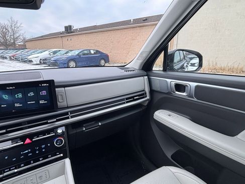 Used 2025 Hyundai Santa Fe SEL image 35