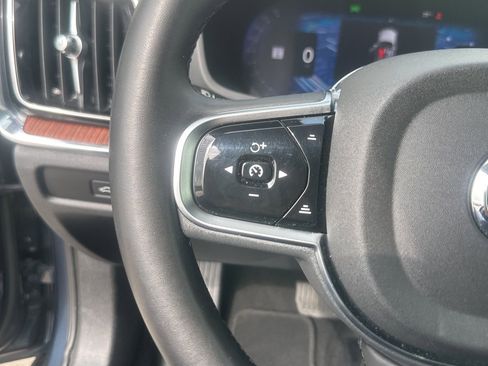 Used 2025 Volvo V60 B5 Cross Country Plus AWD/4WD image 20