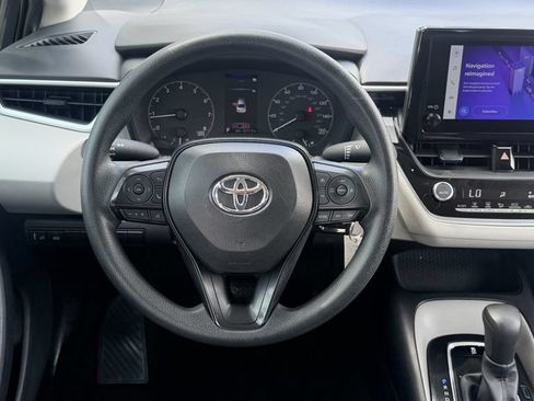 Used 2025 Toyota Corolla LE FWD image 14