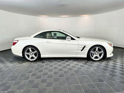 Used 2013 Mercedes-Benz SL 550 image 7