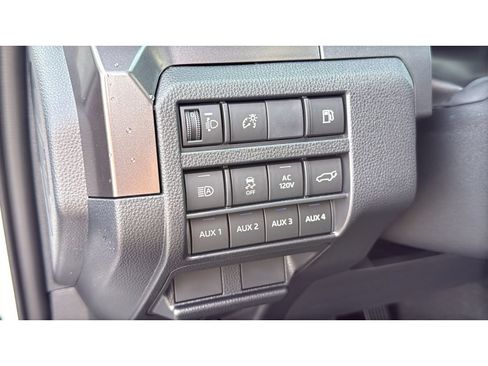 New 2026 Toyota 4Runner TRD Off-Road Premium AWD/4WD image 15