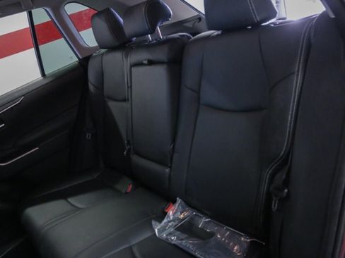 Used 2021 Toyota RAV4 XLE AWD/4WD image 13