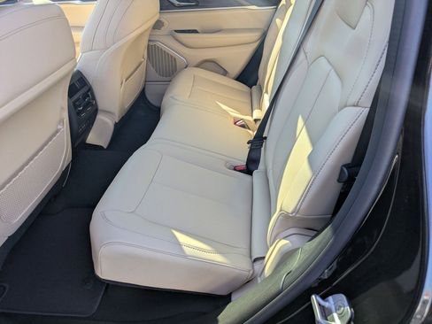 New 2026 Jeep Grand Cherokee Limited image 24