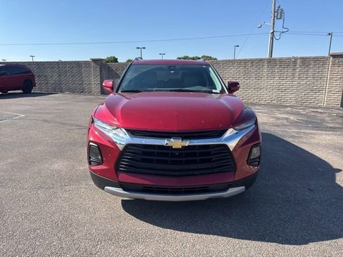 Used 2019 Chevrolet Blazer LT w/ Sun and Wheels Package FWD image 2