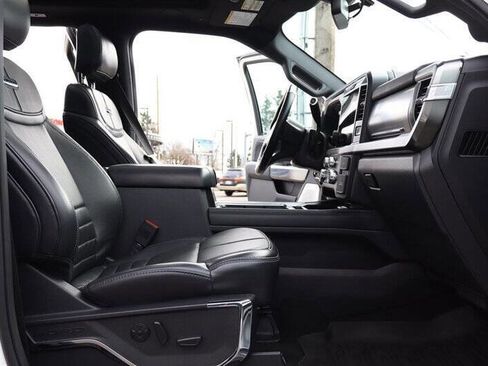 Used 2025 Ford F350 Platinum image 25