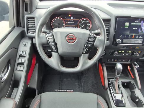 Used 2023 Nissan Frontier PRO-4X w/ Pro Convenience Package image 8