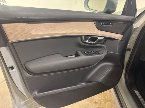 Used 2026 Volvo XC90 B6 Plus w/ Protection Package Premier image 17