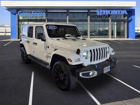 Used 2022 Jeep Wrangler Unlimited Sahara w/ Cold Weather Group AWD/4WD image 1