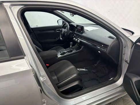 Used 2025 Honda Civic Sport image 13