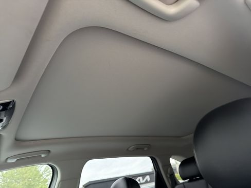 Used 2022 Kia Sorento EX w/ Panoramic Sunroof Package image 37