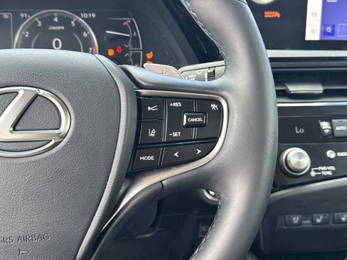 Used 2024 Lexus ES 350 w/ Premium Package FWD image 29