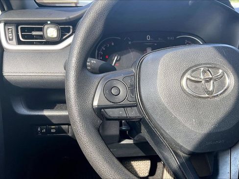 Used 2024 Toyota RAV4 XLE FWD image 18