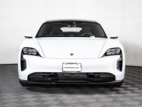 Certified 2022 Porsche Taycan GTS image 7