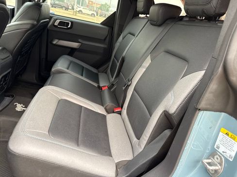 Used 2022 Ford Bronco Black Diamond AWD/4WD image 10