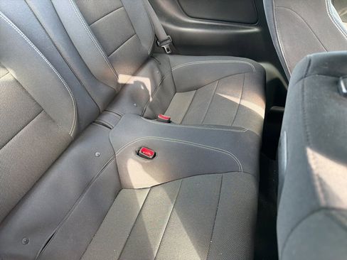 Used 2015 Ford Mustang Coupe image 16